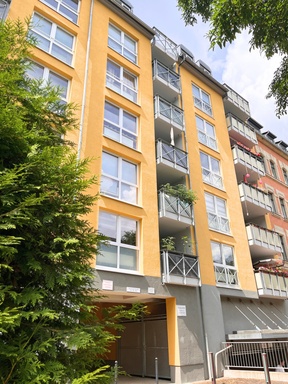 Moderne 2-Zimmer-Wohnung mit Balkon & Einbauküche in ruhiger, zentraler Lage